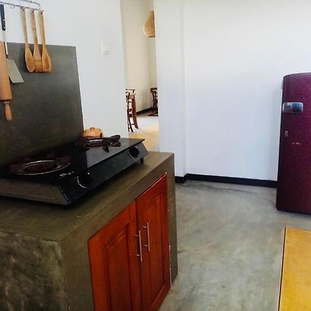 Om Villa Хикадува Екстериор снимка