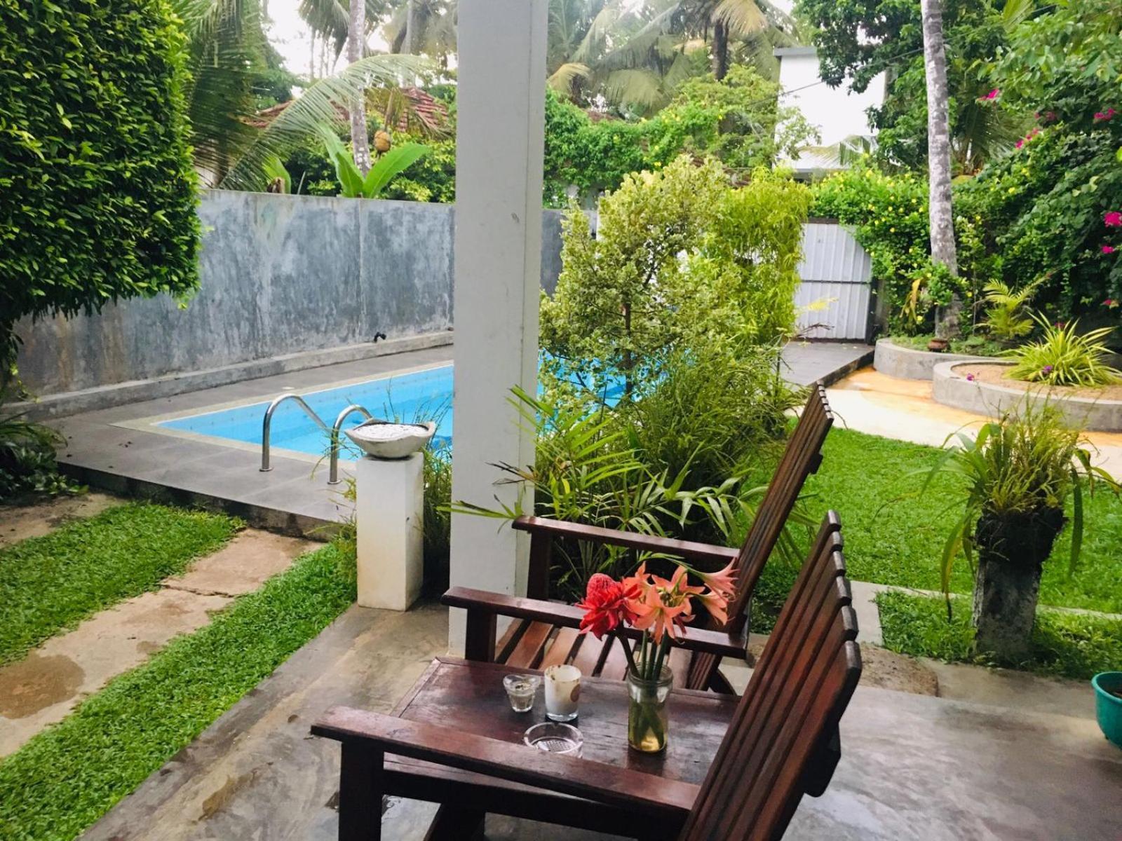 Om Villa Хикадува Екстериор снимка