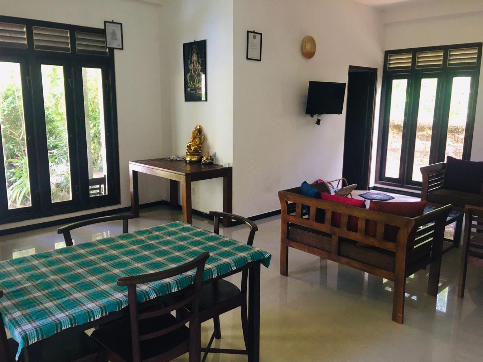 Om Villa Хикадува Екстериор снимка