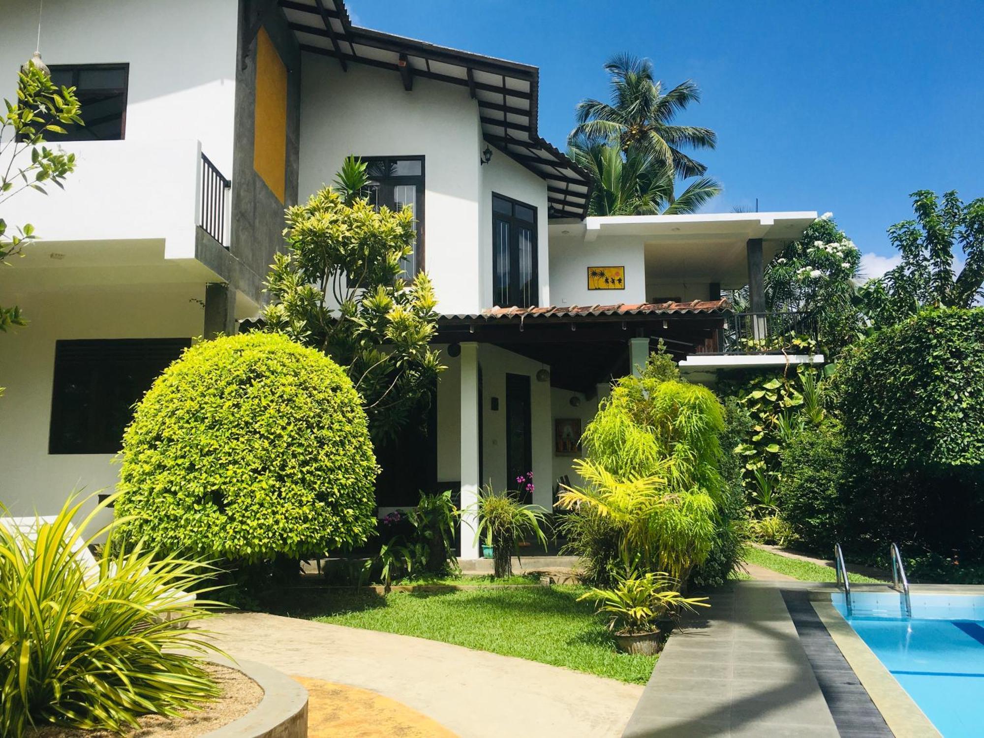 Om Villa Хикадува Екстериор снимка